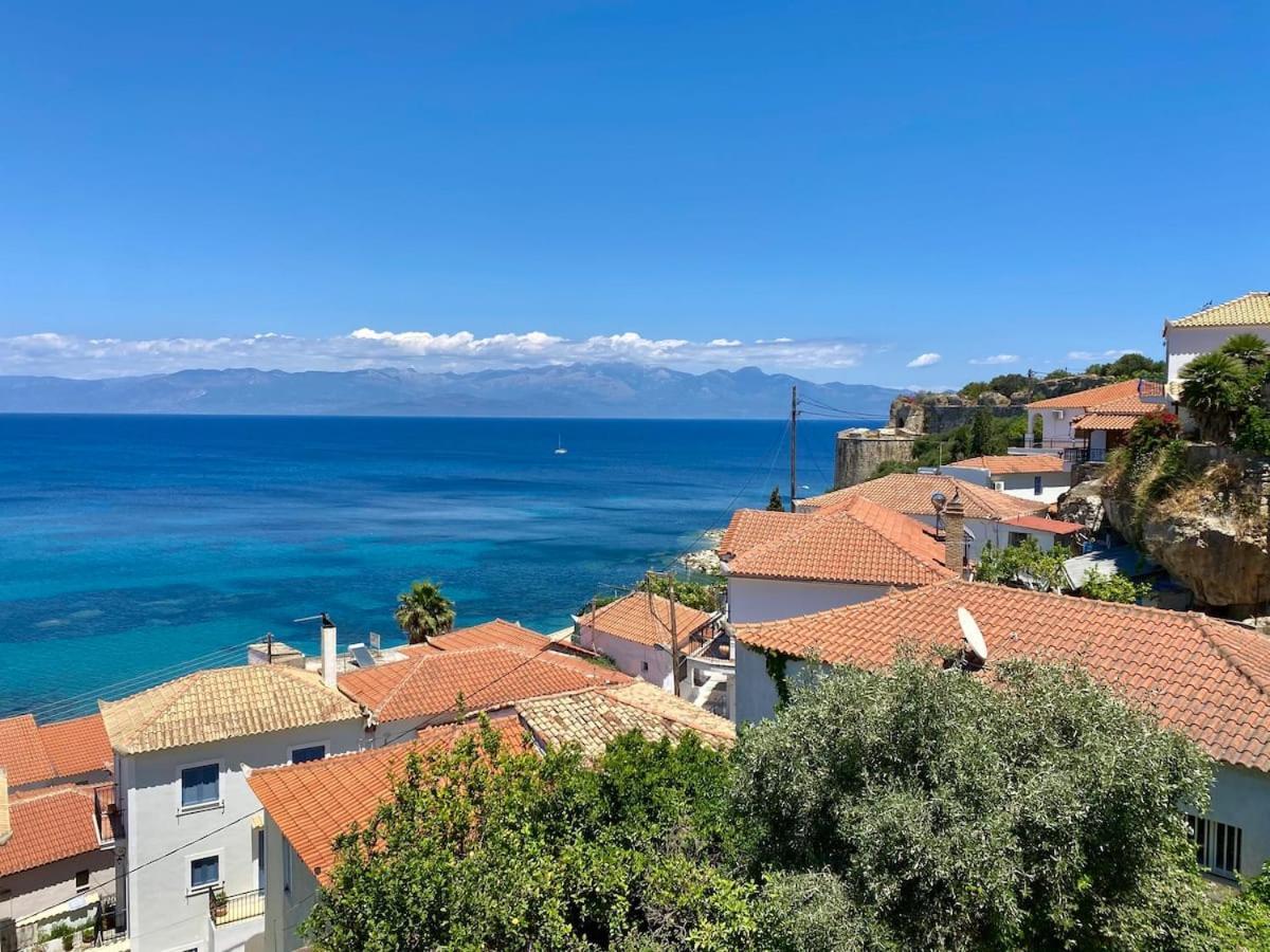 Blu Blu With Castle View Apartment *